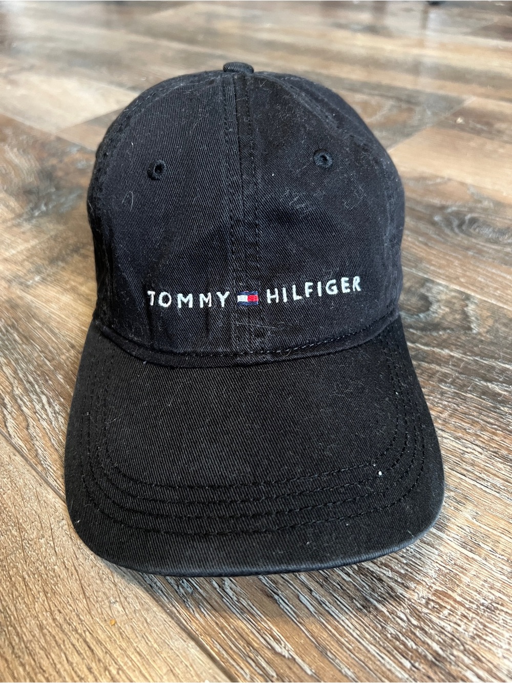 Tommy Hilfiger Black Baseball Cap with Embroidered Logo